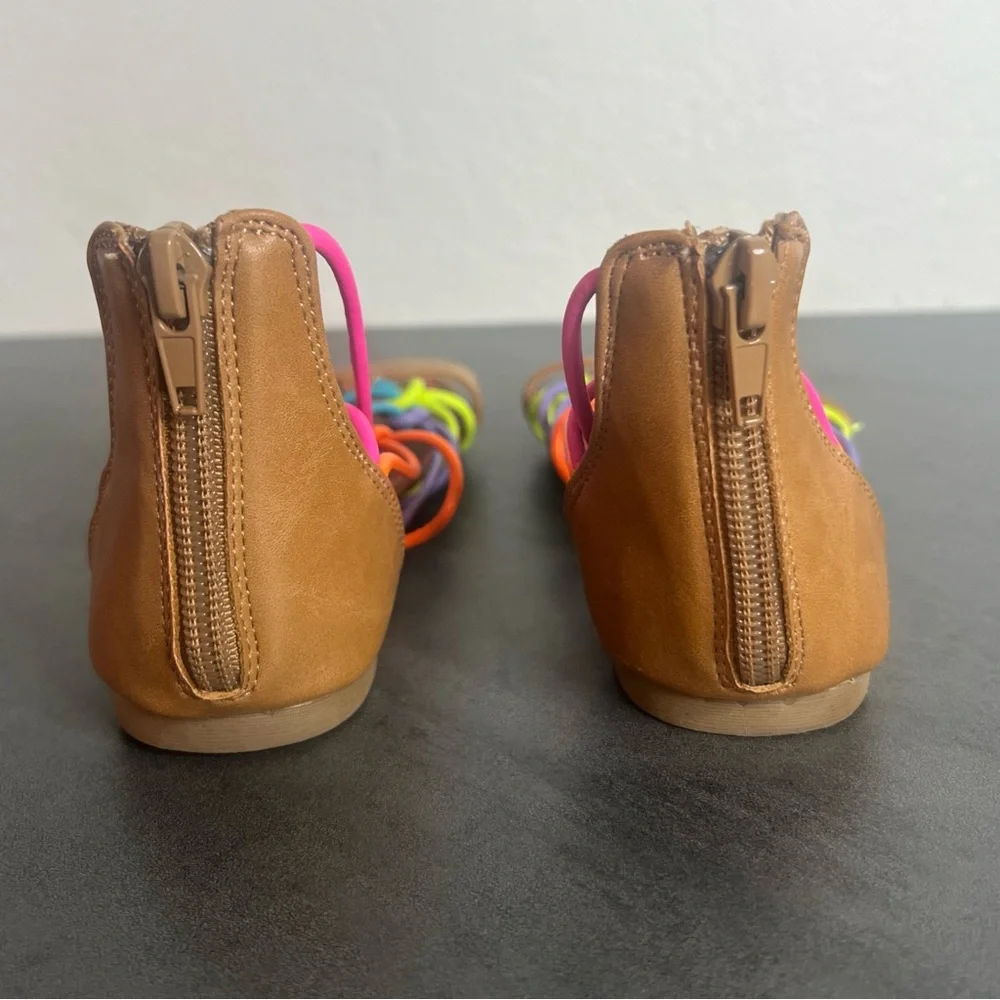 Steve Madden JTina Girls Size 2 Bright Rainbow Gladiator Sandals Back‎ Zip